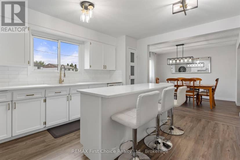 386 Lambton Place — photo 10 of 40