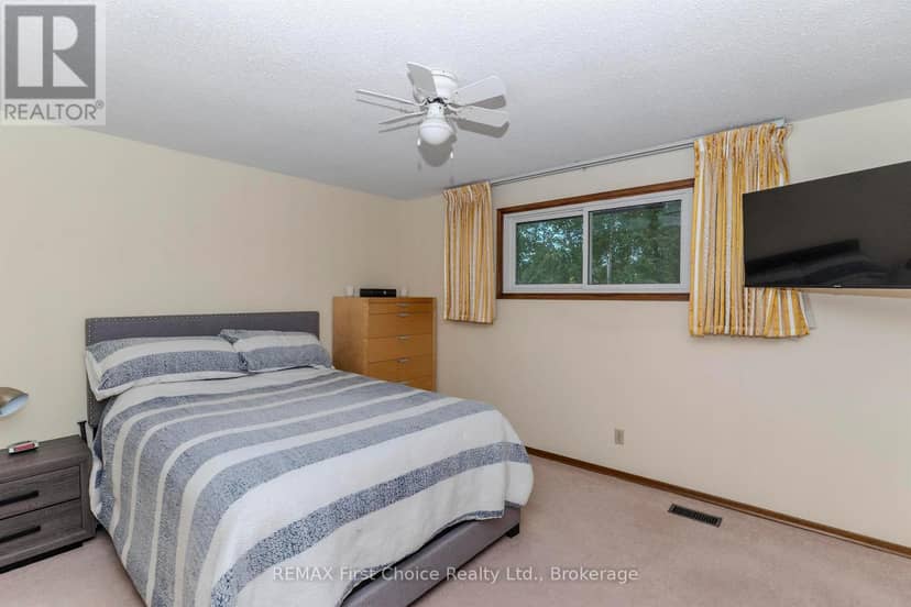 386 Lambton Place — photo 27 of 40