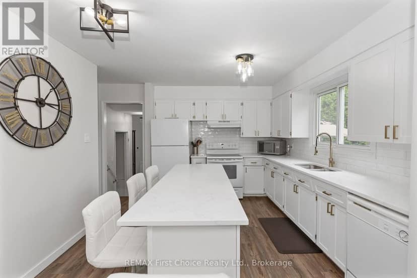 386 Lambton Place — photo 7 of 40