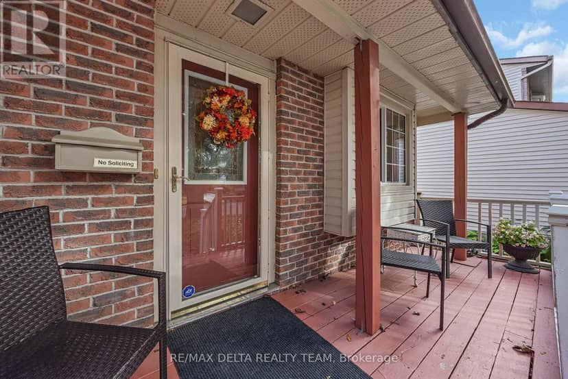 435 Duvernay Drive, Ottawa, photo 2