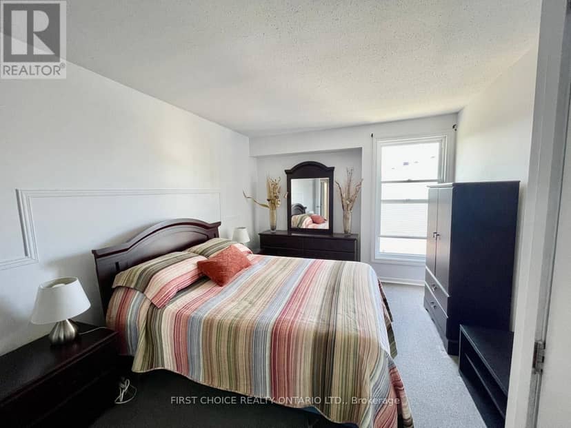 186 - 825 Cahill Drive W — photo 11 of 20