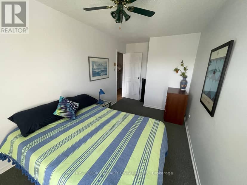 186 - 825 Cahill Drive W — photo 12 of 20