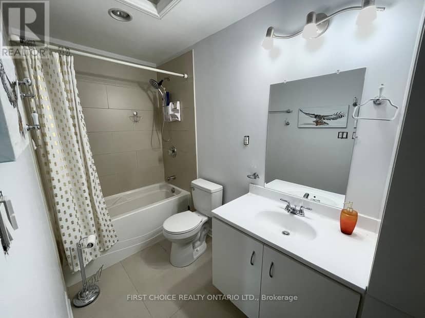 186 - 825 Cahill Drive W — photo 14 of 20