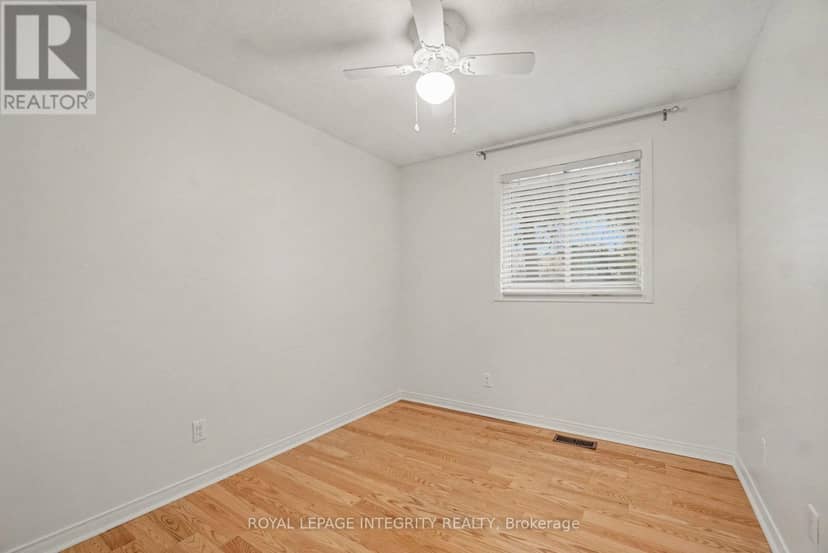 C - 33 Woodfield Drive — photo 24 of 39