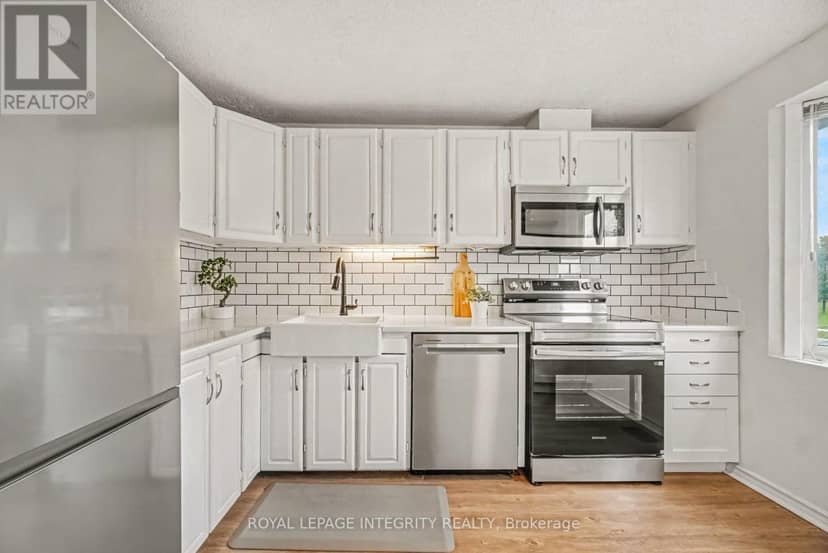 C - 33 Woodfield Drive — photo 3 of 39