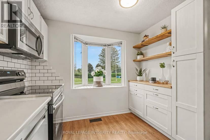 C - 33 Woodfield Drive — photo 6 of 39