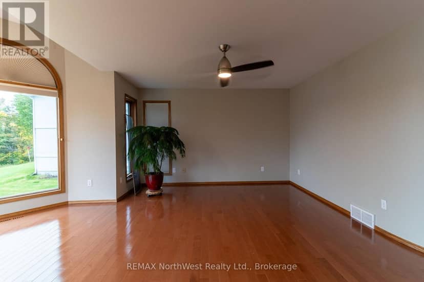 336 Second Avenue East Avenue S — photo 16 of 38