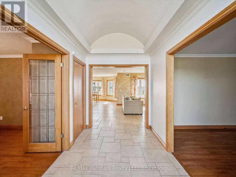 232 Eighth Road E — photo 11 of 40