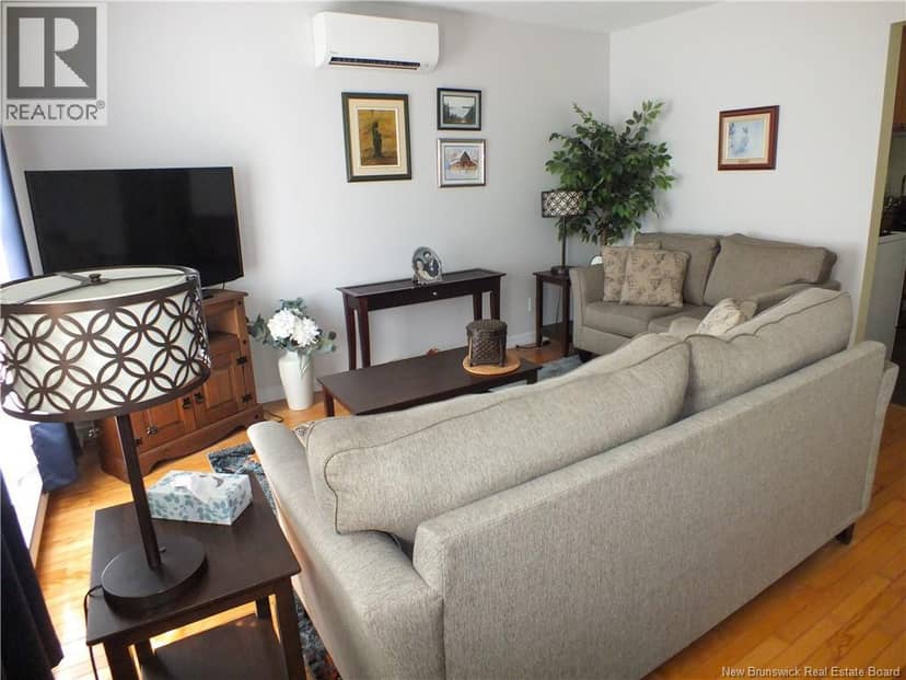 121 Creighton Street South, Woodstock, photo 7