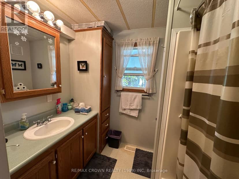 27 - 395 Riverbend Road — photo 25 of 40
