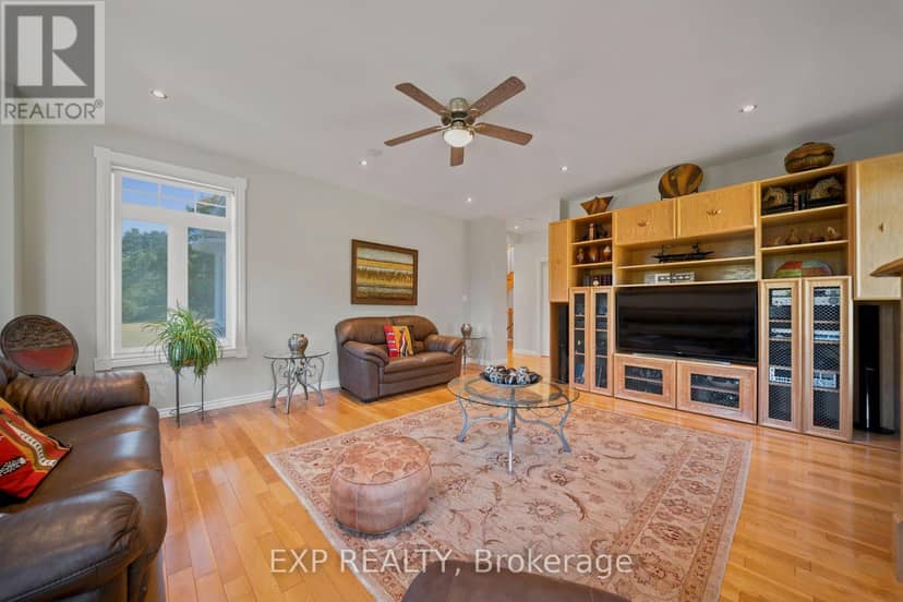 3402 Champlain Street — photo 21 of 40