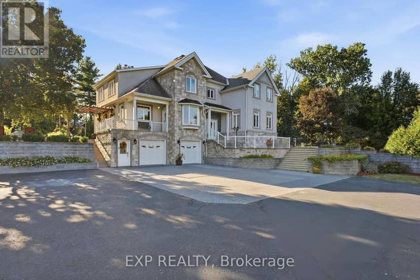 3402 Champlain Street — photo 2 of 40