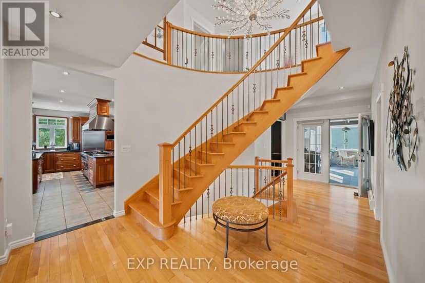 3402 Champlain Street — photo 6 of 40