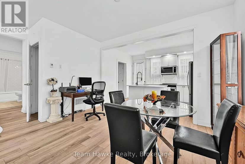 1 Samantha Lane, Midland, photo 8