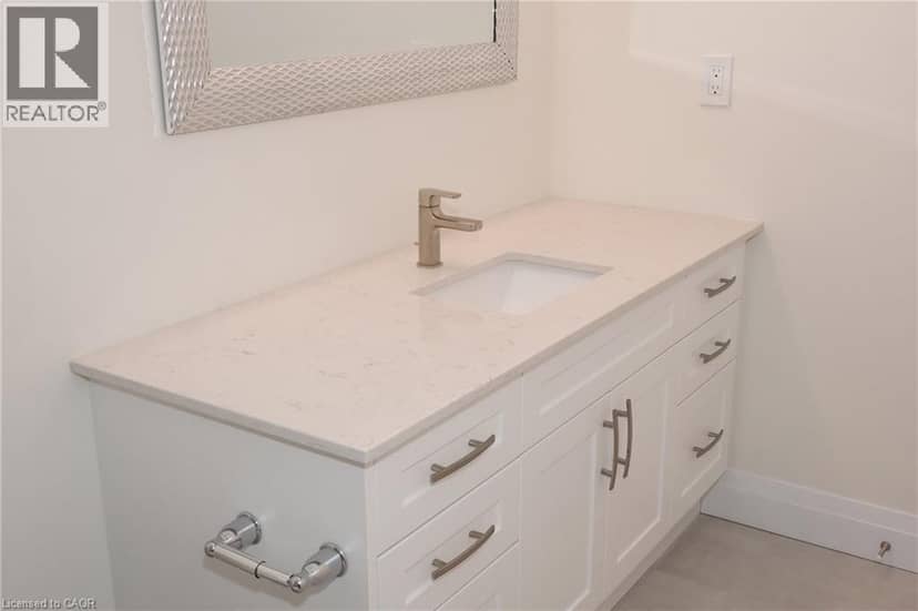 220 JEFFREY Place — photo 33 of 36