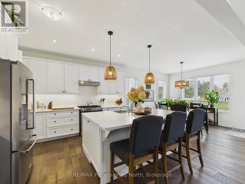 42 Chambery Street — photo 9 of 40