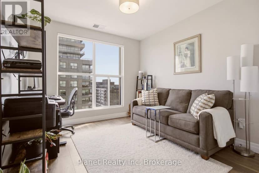 910 - 1878 Gordon Street — photo 14 of 28