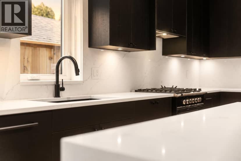 1 2539 GRANT STREET, Vancouver, photo 3