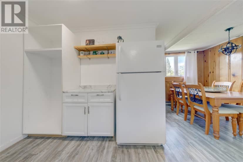 127 Reid Street — photo 10 of 23