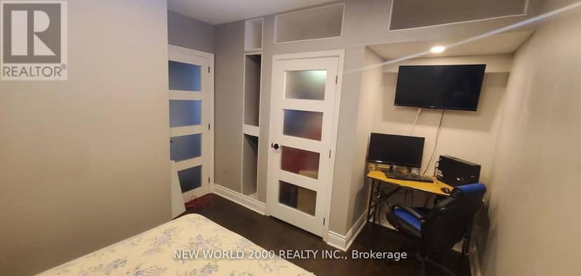 920 Greenwood Crescent — photo 17 of 28