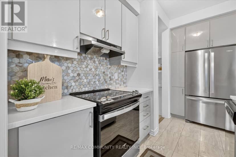 3001 Hollyberry Trail — photo 16 of 40