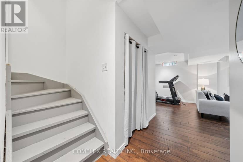 59 Hodnett Crescent — photo 40 of 40