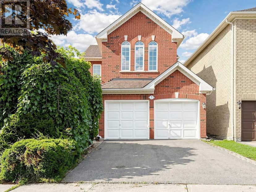 7 Monaco Crescent, Richmond Hill, photo 2