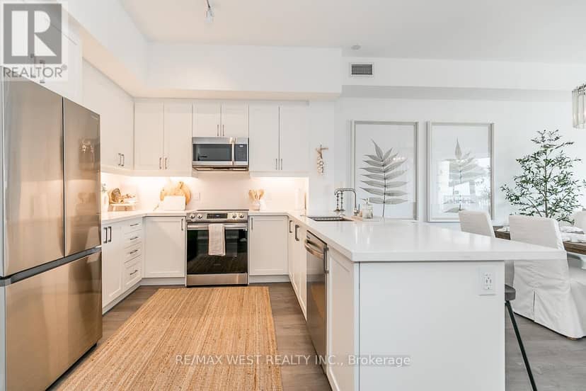 212 - 1 Hume Street — photo 6 of 34