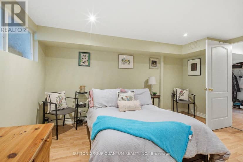 1257 Alexandra Avenue — photo 33 of 40