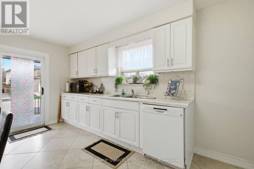 1257 Alexandra Avenue — photo 7 of 40