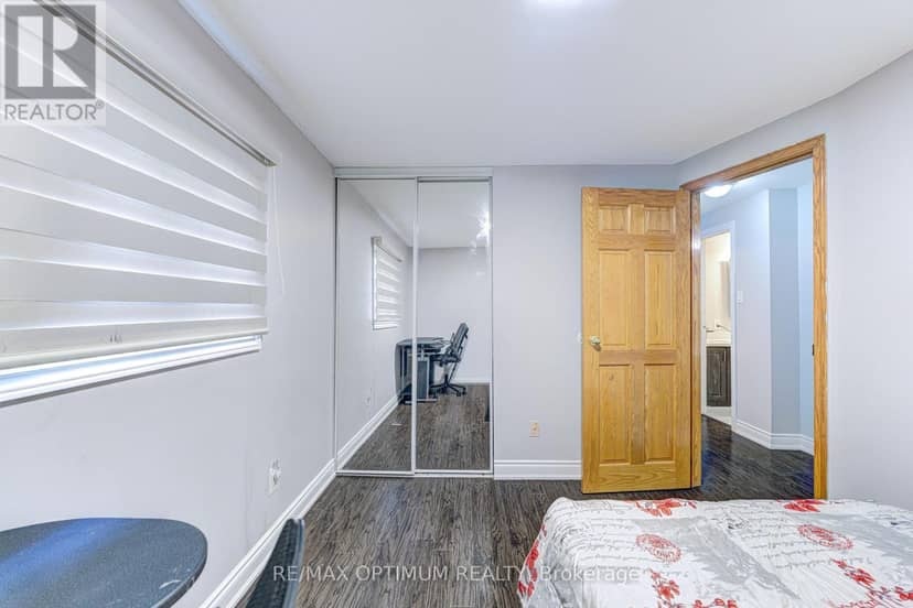 5 Roehampton Crescent — photo 16 of 23