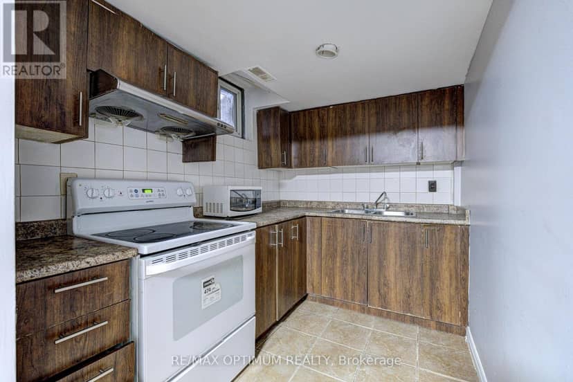5 Roehampton Crescent — photo 18 of 23