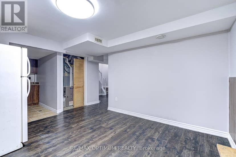 5 Roehampton Crescent — photo 20 of 23