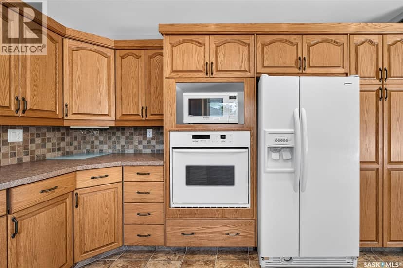 1002 Vaughan STREET — photo 17 of 40