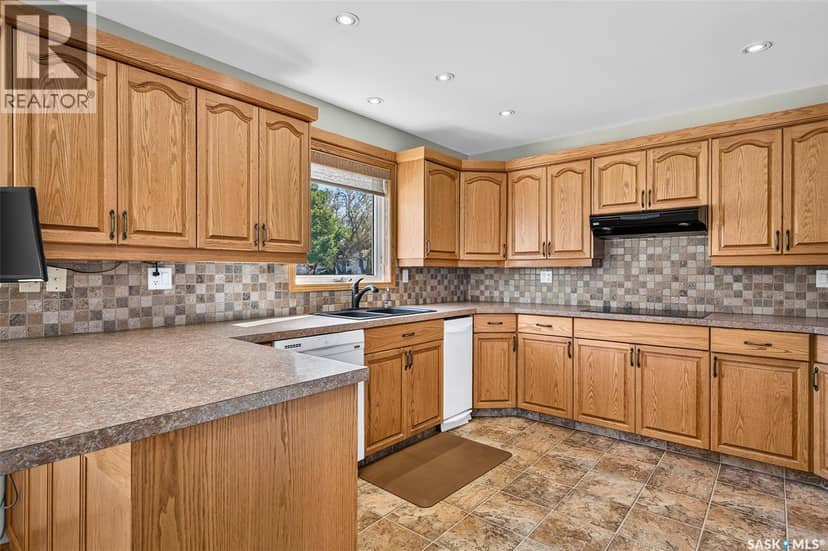 1002 Vaughan STREET — photo 19 of 40