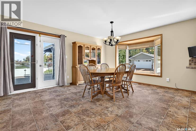 1002 Vaughan STREET — photo 9 of 40