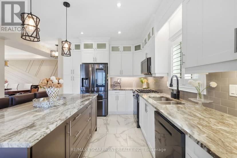 88 Eringate Court, Hamilton, photo 7