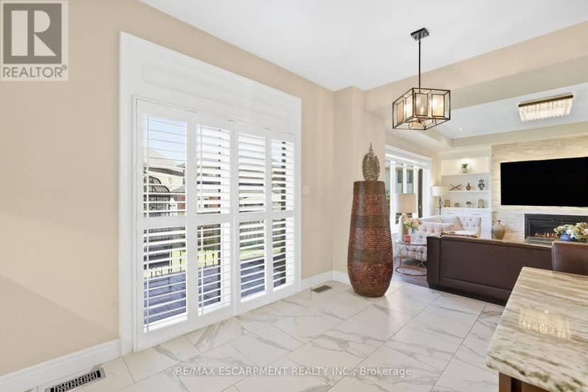 88 Eringate Court, Hamilton, photo 8