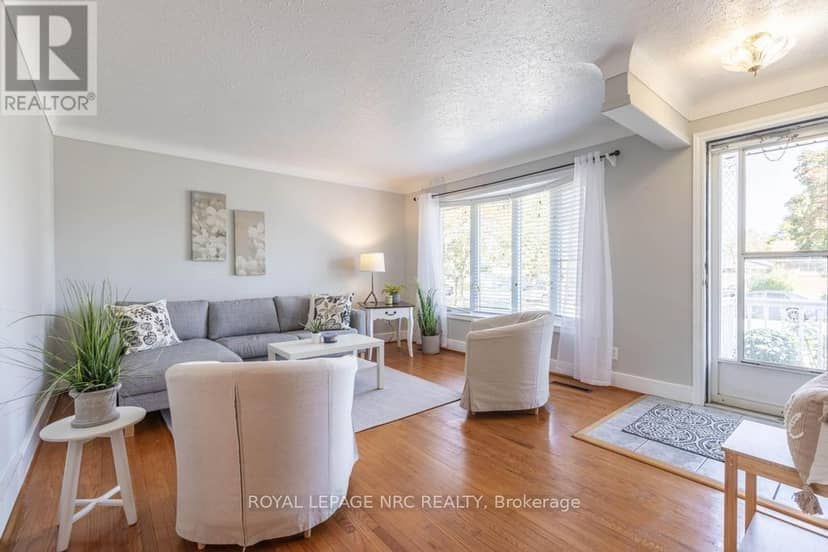 10 Ridgeview Avenue — photo 2 of 23