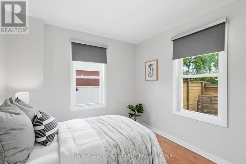 410 Beach Boulevard, Hamilton, photo 7