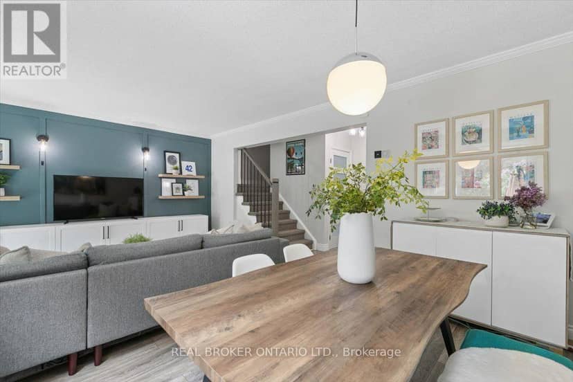 10 - 180 Highland Crescent — photo 15 of 31