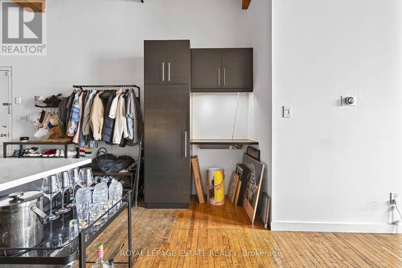 101 - 426 Queen Street E — photo 15 of 25