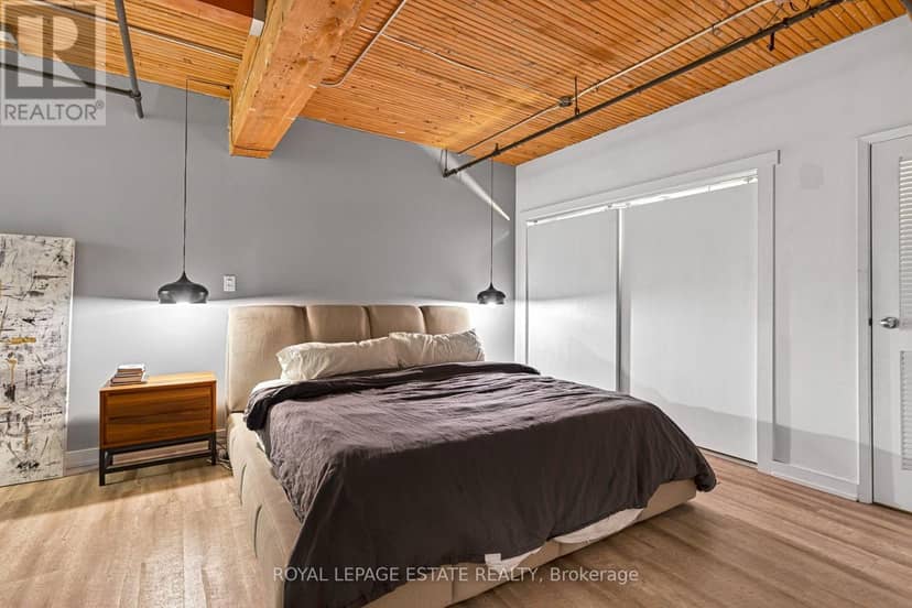 101 - 426 Queen Street E — photo 19 of 25