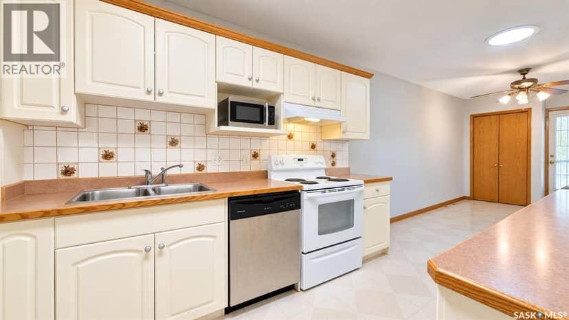 717 31st STREET W, Saskatoon, photo 4