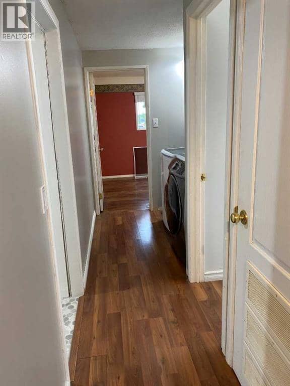 4411 62 Street — photo 33 of 40