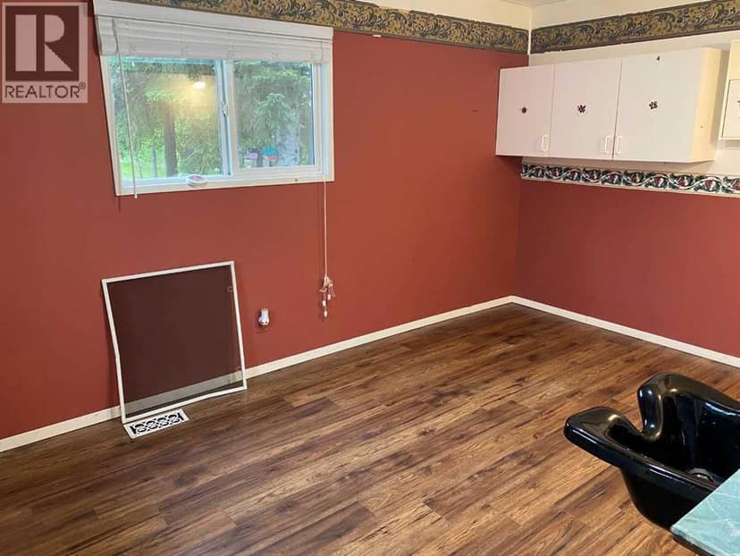 4411 62 Street — photo 34 of 40