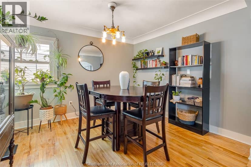 32 Kerr Avenue — photo 12 of 40