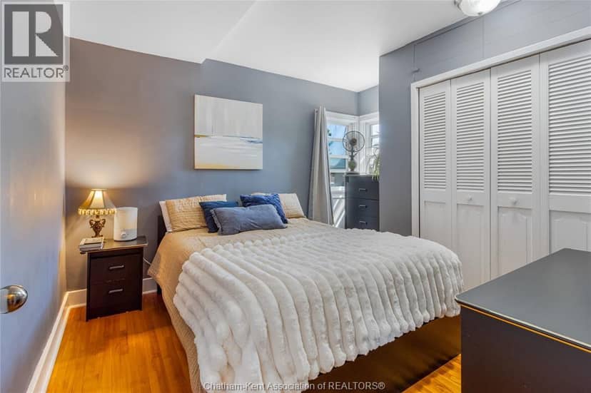 32 Kerr Avenue — photo 16 of 40
