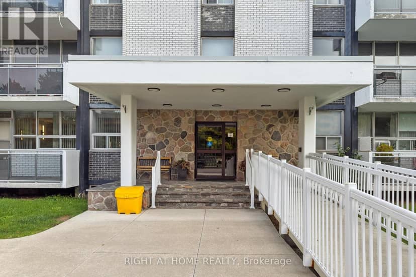 907 - 151 Larose Avenue E — photo 3 of 20