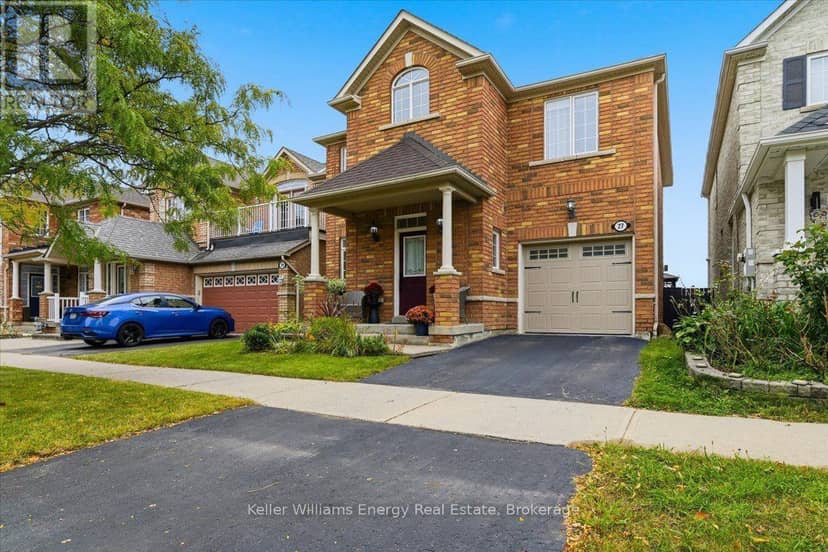 27 Dent Street, Ajax, photo 2
